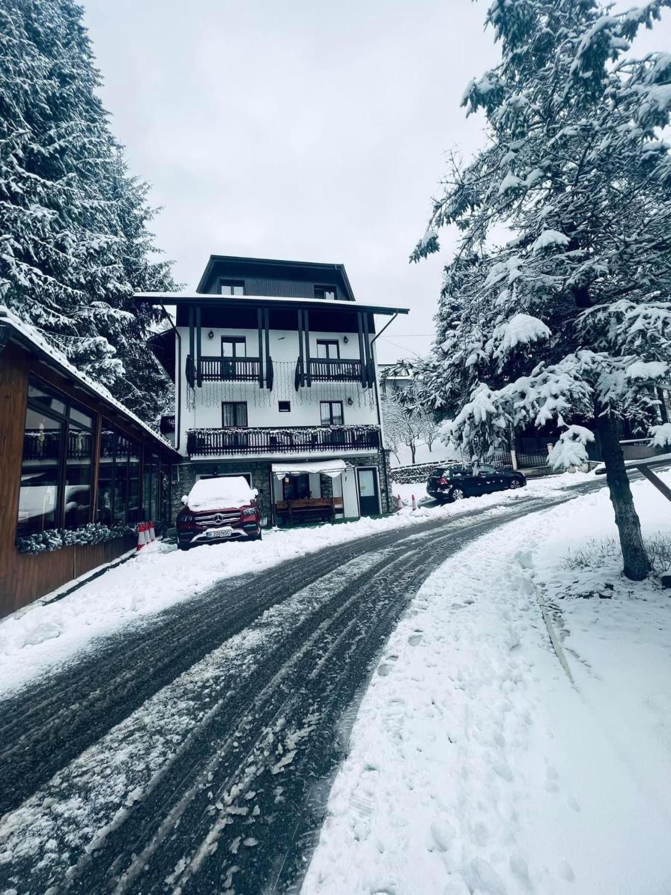 Cabana Din Poienita Poiana Brašov Exteriér fotografie
